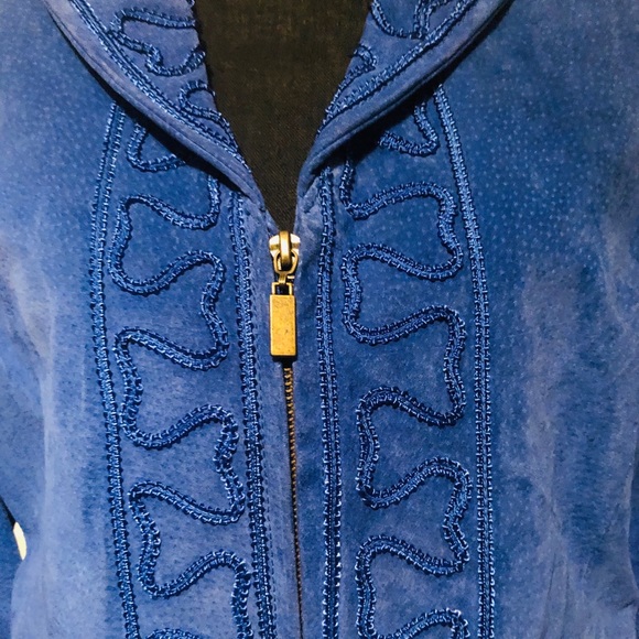 Beautiful Bamboo Embroidered Blue Suede Jacket - Picture 7 of 9